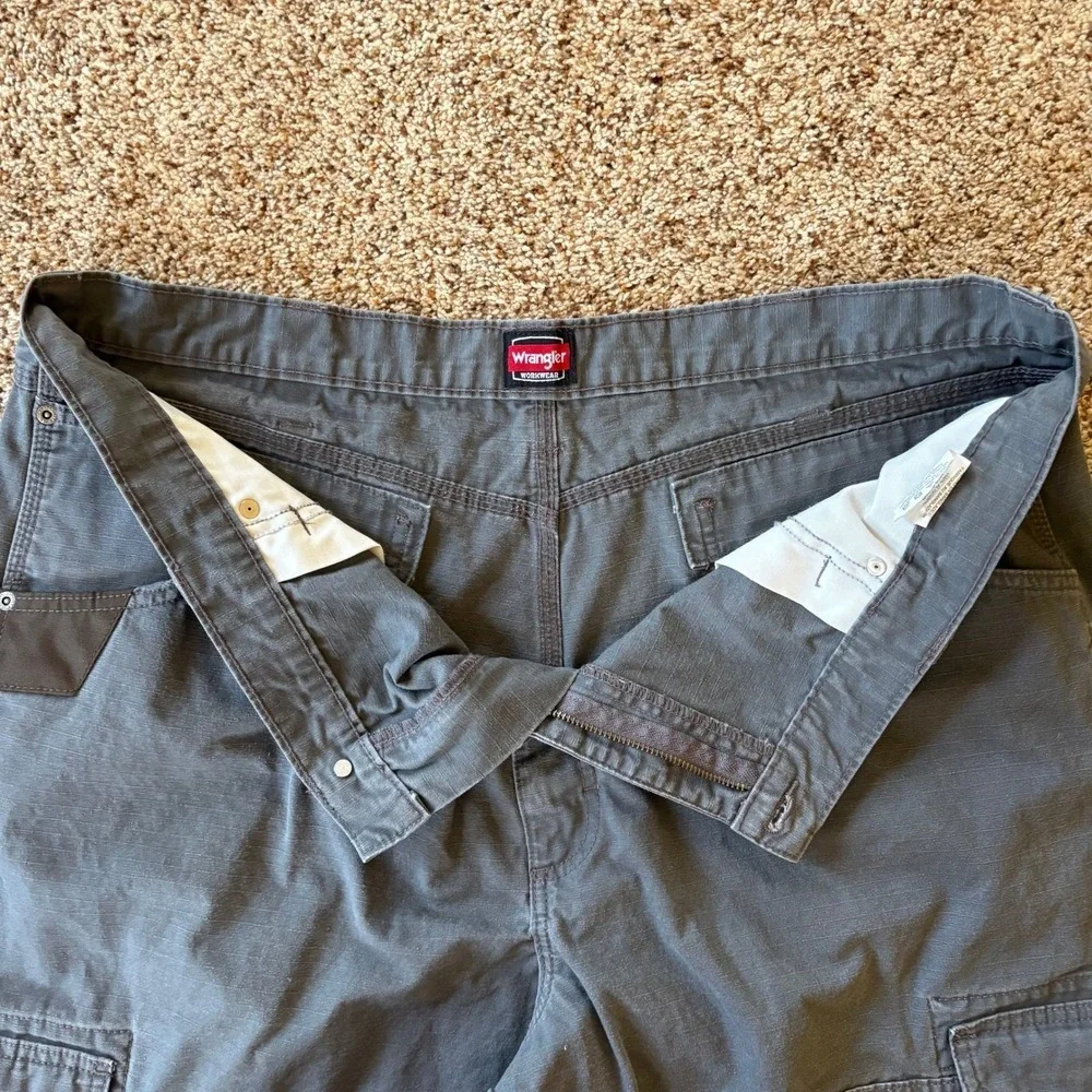 Wrangler Men Cargo Pants Workwear Ripstop Tactical 42x30 Gray Reinforced Pockets